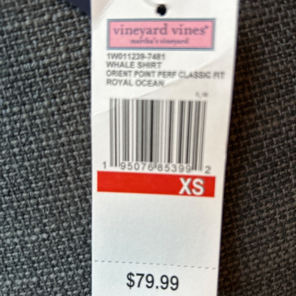 Boys Vineyard Vines button down shirt - Picture 3 of 3